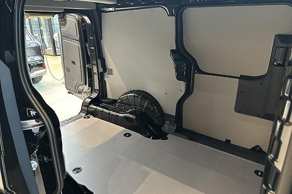 Kia PV5 14 of 30