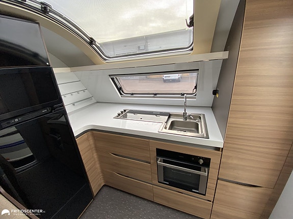 Adria ALPINA 663 HT *ALDE Värme / Queenbed * 5 of 21