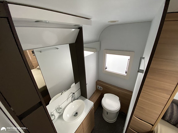 Adria ALPINA 663 HT *ALDE Värme / Queenbed * 15 of 21