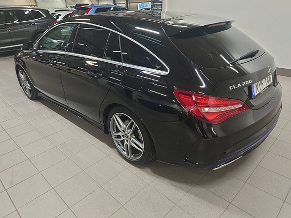 Mercedes-Benz CLA200 4 of 5