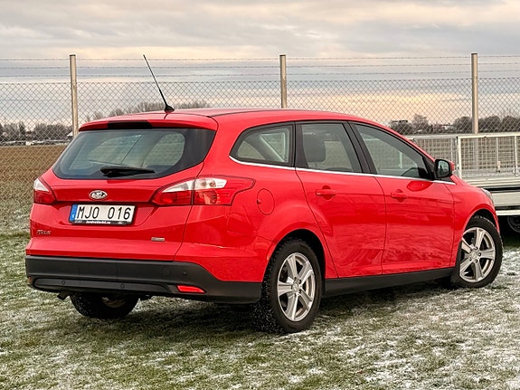 Ford Focus 3 of 5