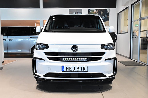 Volkswagen Transporter 2 of 5