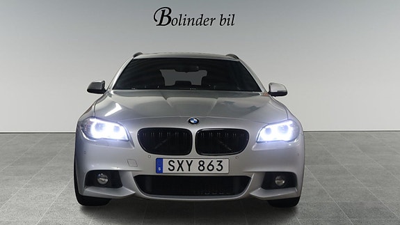 BMW 520 2 of 5