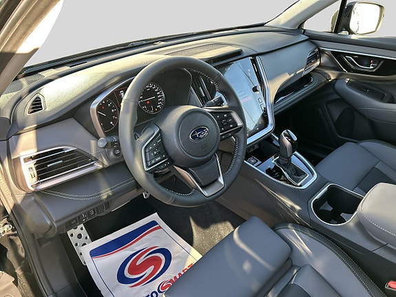Subaru Outback 7 of 12