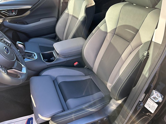Subaru Outback 12 of 12