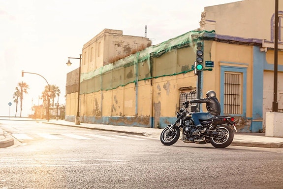 Kawasaki Z900 RS 5 of 20