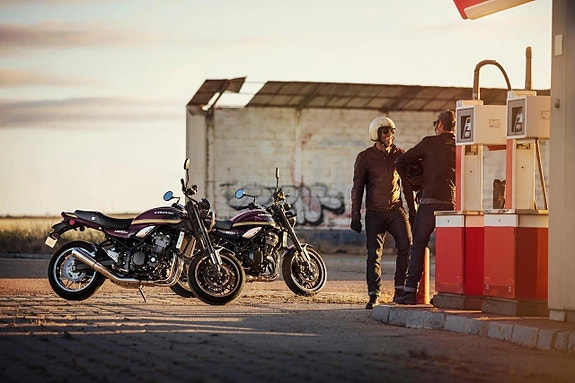 Kawasaki Z900 RS 17 of 20