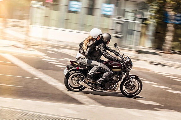 Kawasaki Z900 RS 14 of 20