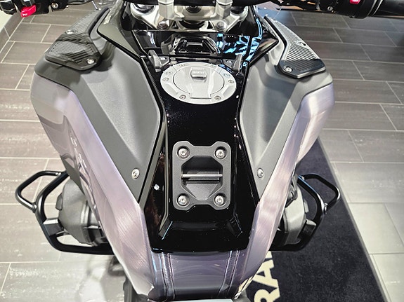 BMW R1300GSA/Touring/Dynamic/Innovation 11 of 18