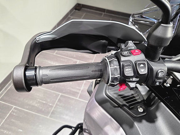 BMW R1300GSA/Touring/Dynamic/Innovation 8 of 18