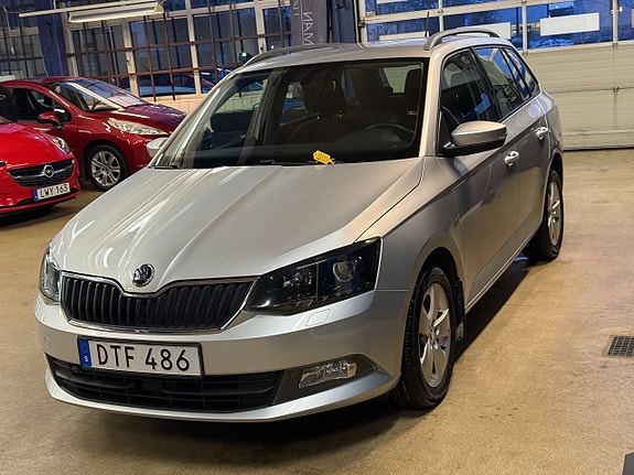 Skoda Fabia 2 of 11