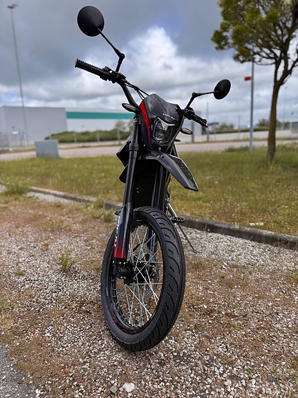 Rieju e-Tango EL Supermotard EL-Motard 4000W 74V 43Ah 4 of 10