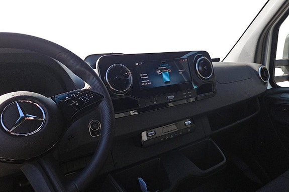 Mercedes-Benz eSprinter 420 8 of 11