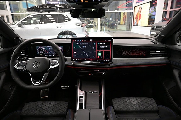 Volkswagen Passat 12 of 28