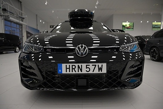 Volkswagen Passat 8 of 28