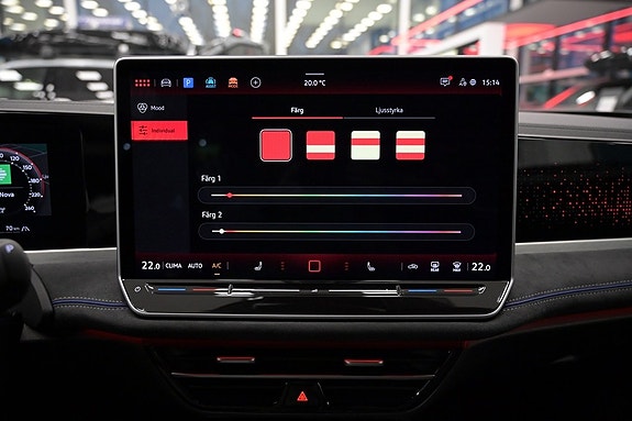 Volkswagen Passat 23 of 28