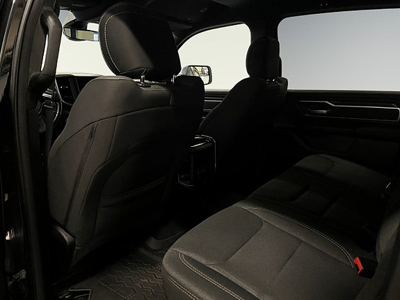 Dodge RAM 1500 23 of 25