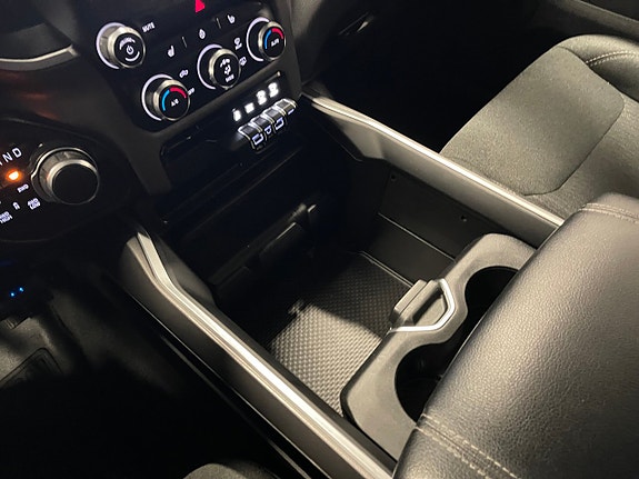 Dodge RAM 1500 17 of 25