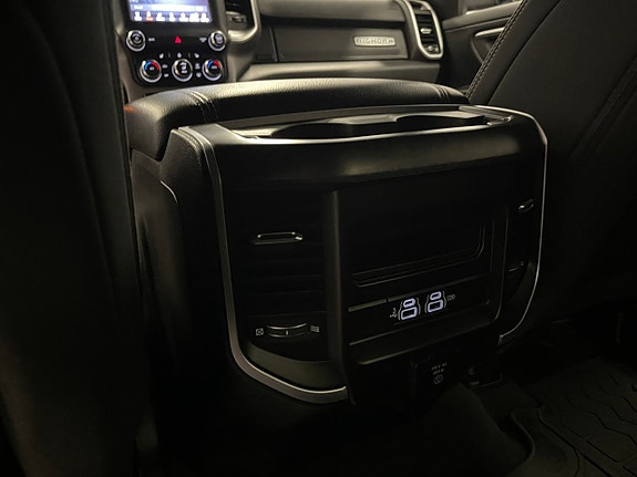 Dodge RAM 1500 24 of 25
