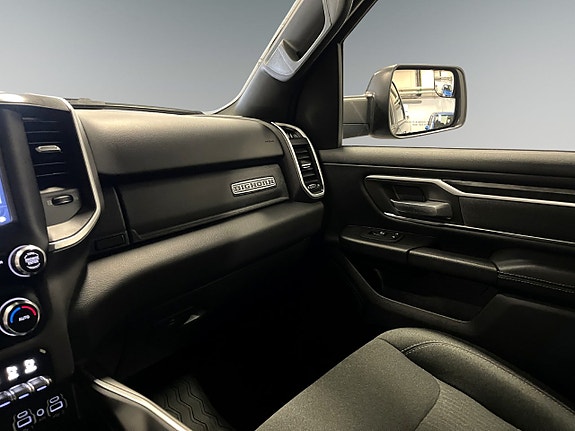 Dodge RAM 1500 22 of 25