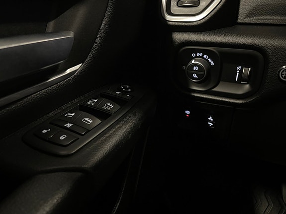 Dodge RAM 1500 21 of 25