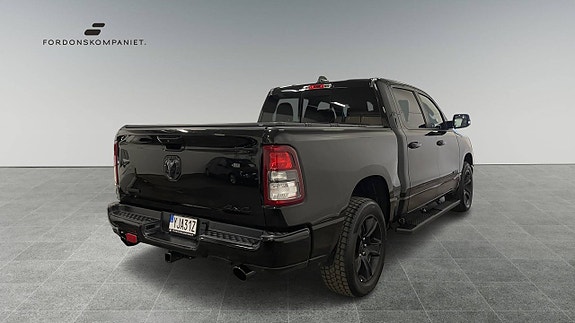 Dodge RAM 1500 4 of 5