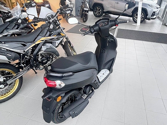 Peugeot Kisbee S Black Edition 2 of 3