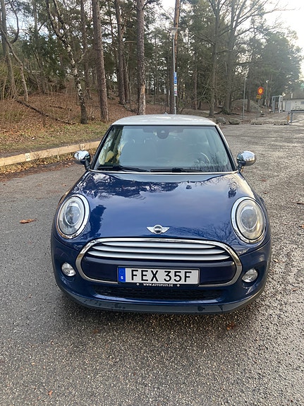 MINI Cooper 3 of 5