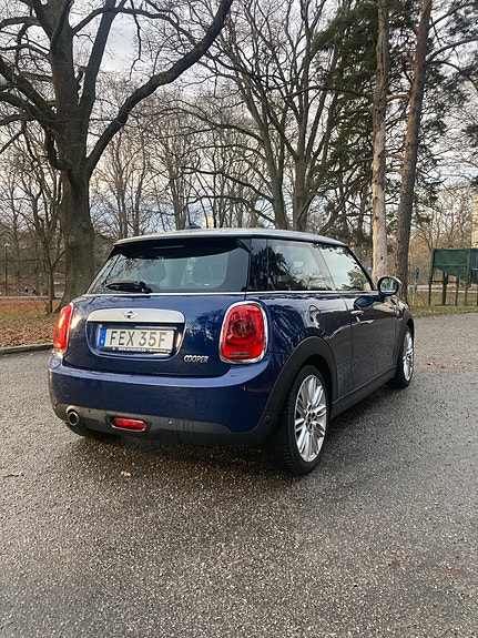 MINI Cooper 5 of 5