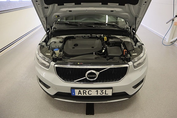 Volvo XC40 11 of 21