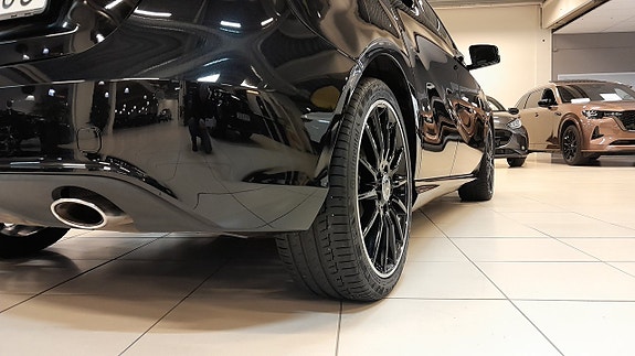 Mercedes-Benz A220 5 of 17