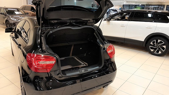 Mercedes-Benz A220 17 of 17