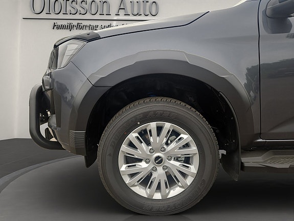 Isuzu D-max 12 of 13