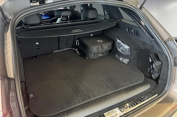 Mercedes-Benz E300 de 15 of 17