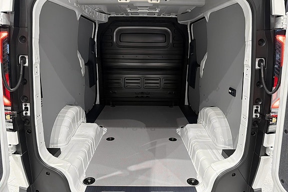 Kia PV5 12 of 27