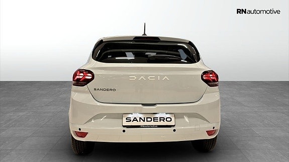 Dacia Sandero 4 of 5
