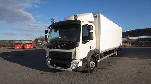 Volvo FL Skåpbil, fast sida lift & lucka