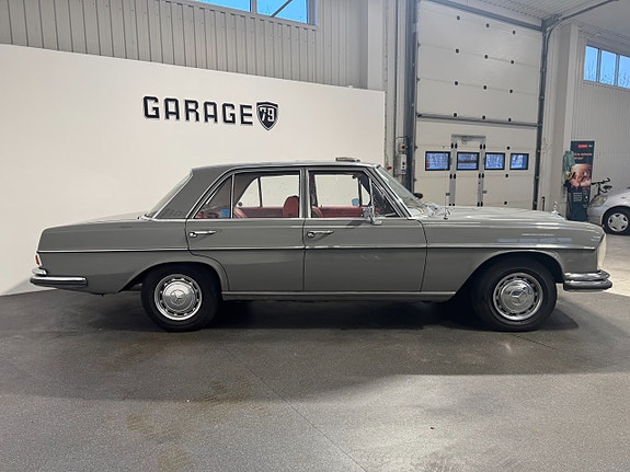 Mercedes-Benz W108/W109 10 of 18