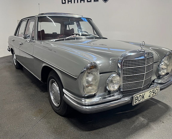 Mercedes-Benz W108/W109 8 of 18