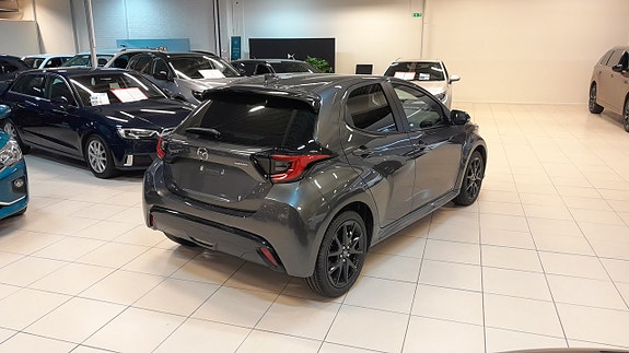 Mazda 2 3 of 15