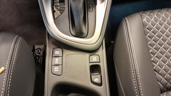 Mazda 2 11 of 15