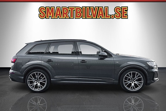 Audi Q7 4 of 5
