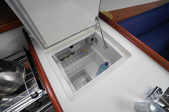 Beneteau Oceanis 31 5 of 5
