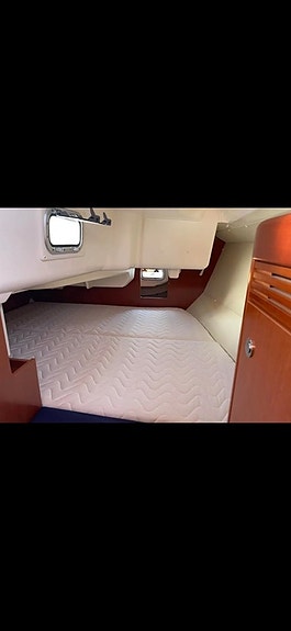 Beneteau Oceanis 31 6 of 22