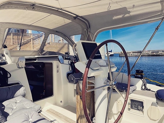 Beneteau Oceanis 31 16 of 22