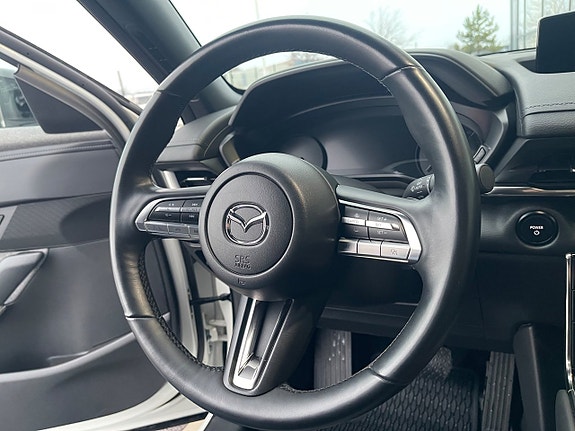Mazda MX-30 11 of 19