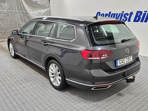 Volkswagen Passat 3 of 5