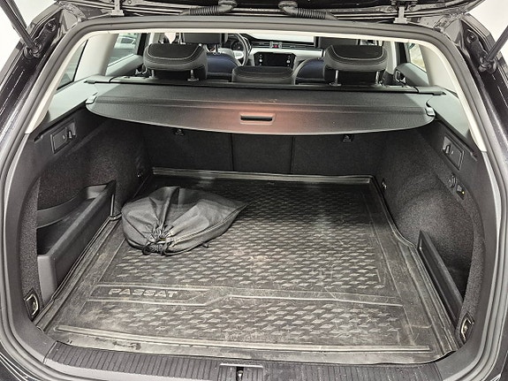 Volkswagen Passat 11 of 11