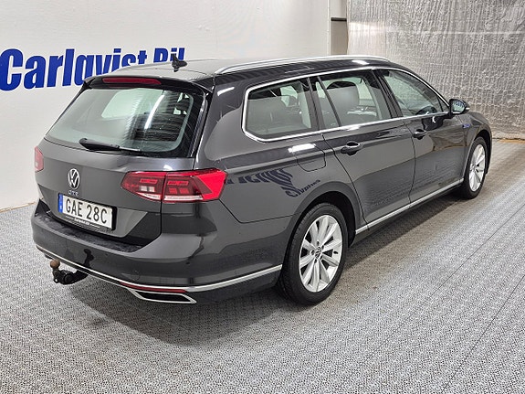 Volkswagen Passat 4 of 5