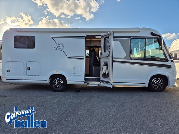 Knaus L!VE I 700 MEG - FIAT 2 of 22